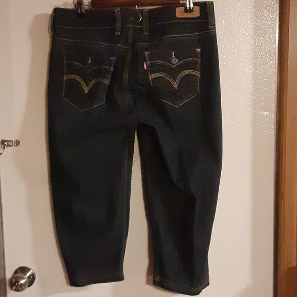 Levi's R ladies stretch Jean's, low waist.Like New - Picture 2 of 8